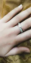 Huitan-anillo cruzado en forma de X de dos tonos para mujer, joyería de moda de boda, sortijas grandes y modernas de piedra CZ deslumbrantes