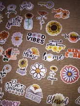 Pegatinas de margaritas con flores de dibujos animados para niños y niñas, calcomanía para equipajes, para Skateboard, Kawaii, moderna, guitarra, portátil, 50 Uds., F4