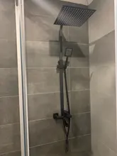 Uythner-Grifo de ducha efecto lluvia para pared, mezclador de agua para bañera, negro mate