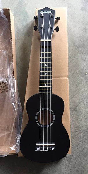 Rs-c1-bk ukulele soprano, black, homage afbeelding