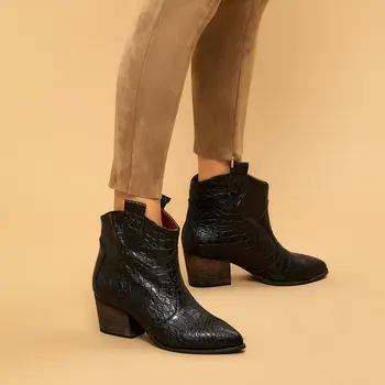 

FLO BELIZE Black Women Boots BUTIGO