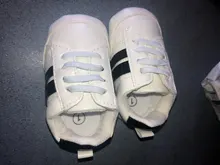 Zapatos de primeros pasos para bebé, niño y niña, calzado deportivo clásico, suela suave de cuero PU, mocasines de bebé de cuna multicolor, zapatos Casuales