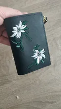 Billetera corta con estampado de flores para mujer, monedero pequeño con cremallera, tarjetero de cuero