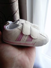 Zapatos de cuna de piel sintética para bebé recién nacido, zapatillas de deporte para niño y niña