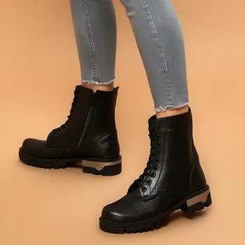 

FLO ENRIC Black Women Boots BUTIGO