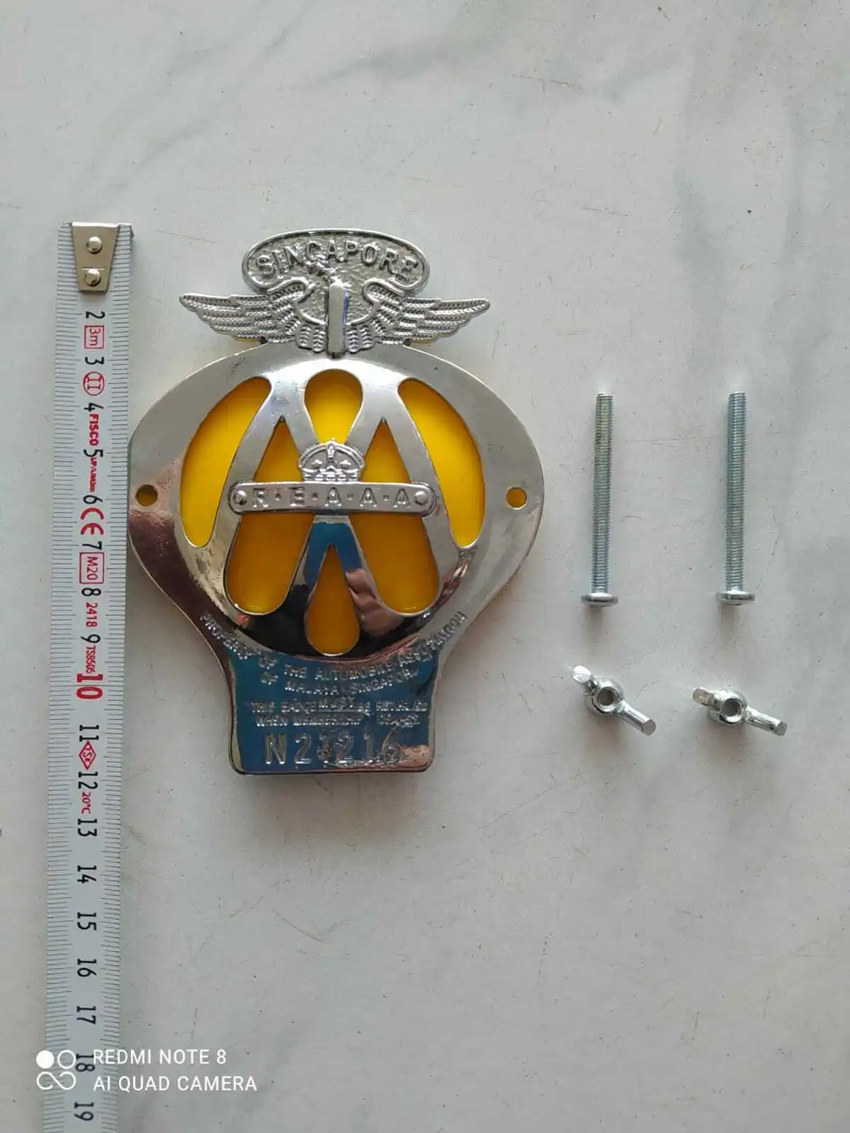 

Классический автомобильный значок AA с серийным номером N21216 в отличном состоянии, как на фото, X2 шт.