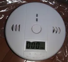 Envío Gratis! LCD CO Sensor trabajo solo construido en 85dB sirena de sonido independiente envenenamiento por monóxido de carbono Detector de alarma de advertencia