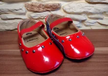 Zapatos antideslizantes de cuero PU para niñas, calzado para primeros pasos, Color sólido