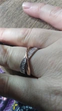 Huitan-anillo cruzado en forma de X de dos tonos para mujer, joyería de moda de boda, sortijas grandes y modernas de piedra CZ deslumbrantes