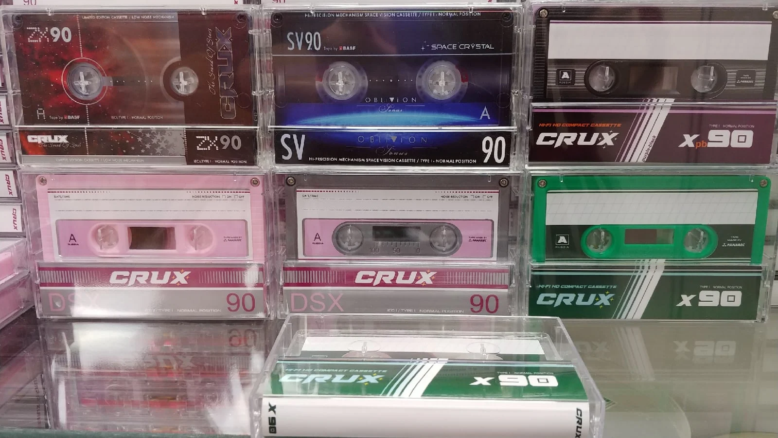 Фф 2000 кассет на которых. 2000 кассет фф. magellan 2000 кассета. 50x50 11 2000 кассета. breakbeat кассета из 2000-х.