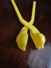 Clip creativo de fabricante de bolas de nieve para exteriores, dibujos animados divertidos en forma de pato para niños, herramienta de molde de arena para nieve, invierno, 1 Uds.