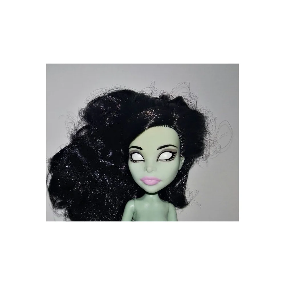 Голова куклы Monster High Скара Скримс Я люблю моду - Цвет: Черный