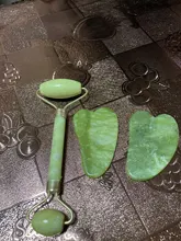 Rodillo masajeador Facial de piedra de Jade Natural, conjunto de rascador de Gua Sha verde, herramientas adelgazantes de belleza, 2 unidades
