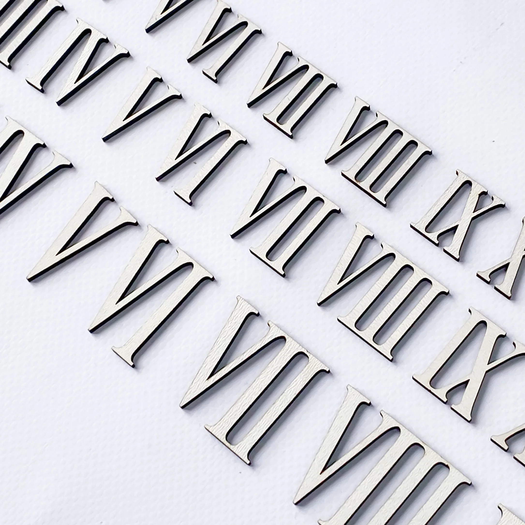 Рисунок 3 - НАБОР РИМСКИХ ЦИФР ИЗ 3-Х РАЗМЕРОВ (2