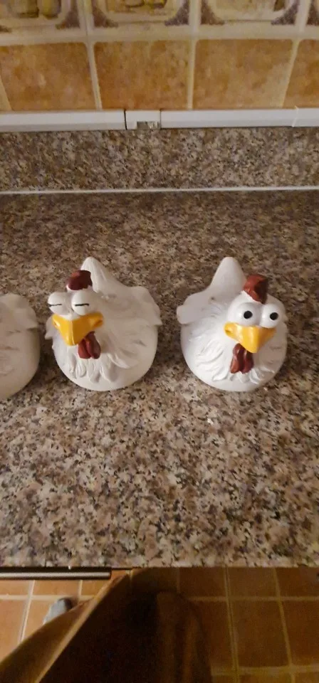 Chicken Yard Art Resin Chicken Home Decoration Backyard Lawn Garden Stakes Farm Rooster Cockerel Steel Chicken Resin Sculptures photo review