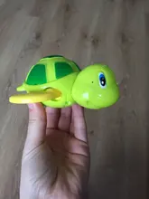 Juguete de agua clásico para bebé, Tortuga de dibujos animados, juguete para nadar, cadena enrollada, reloj, playa, baño, 2021