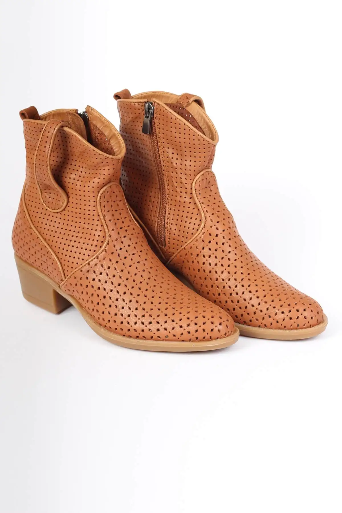 

Modabuymus Ankle Height Boot