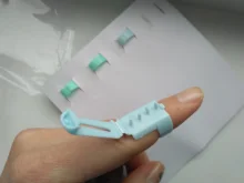 4-Yarn Guide-Thimble Sewing-Accessories Knitting-Tool Finger-Splitter Wool Plastic 4pcs