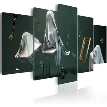 

Illusion Table-Theater-200x100