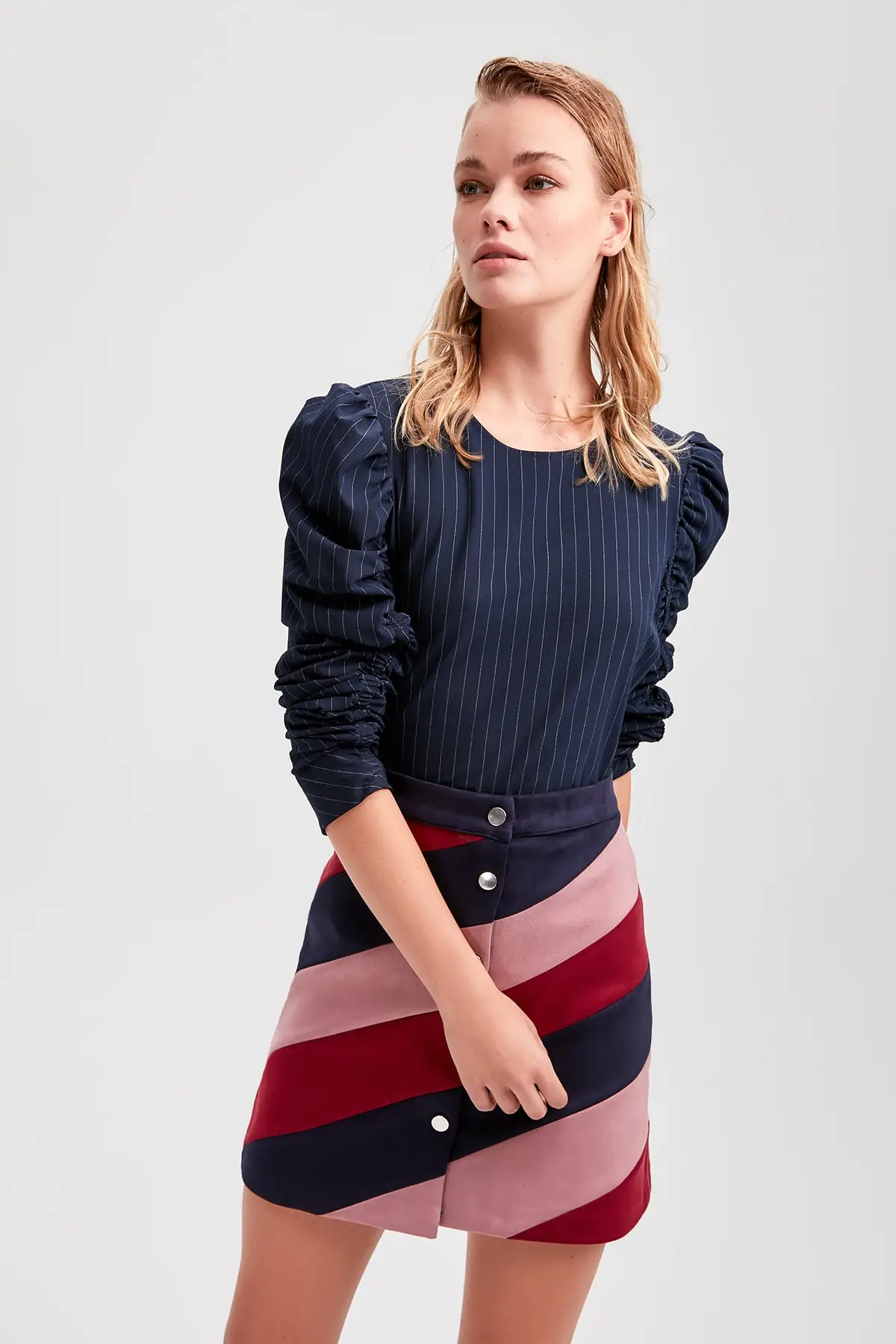 Trendyol фиолетовая юбка с цветным блоком TWOAW20ET0455
