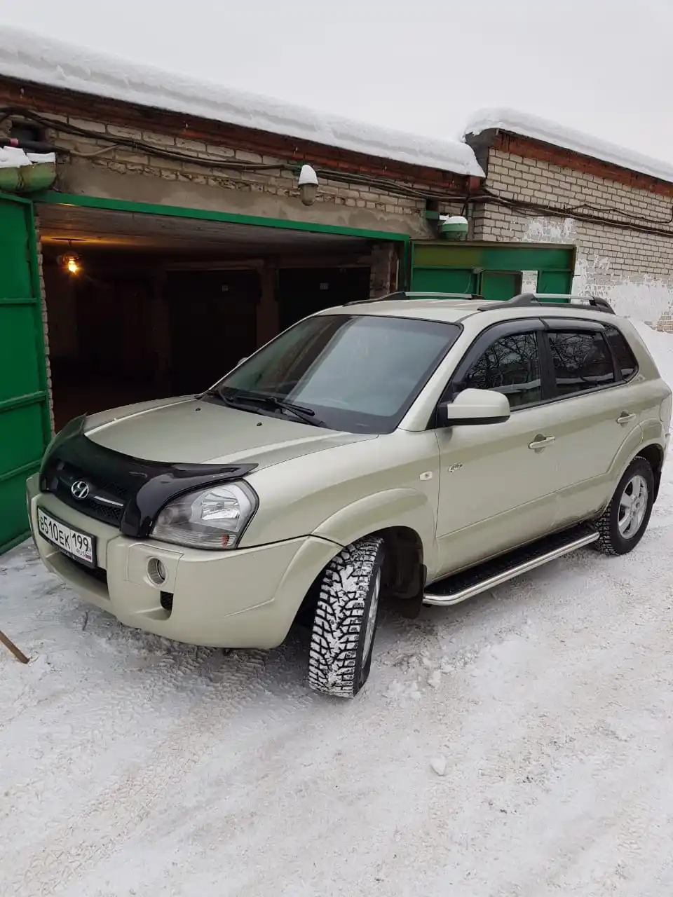 Пороги для Hyundai Tucson 1 2004-2009 подножки из нержавеющей стали с креплениями