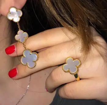

Silver earrings rhodium plated with mother of pearl