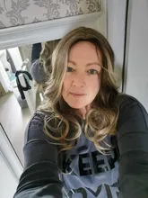 HENRY-Suarez largo ondulado marrón Rubio Ombre peluca Natural Sintético pelucas para mujeres medio fiesta Cosplay Peluca de pelo resistente al calor