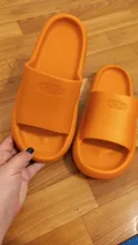 Youdiao-Zapatillas con agujeros de EVA para mujer, zapatos de baño deslizantes antideslizantes, pantuflas de Interior para el hogar, sandalias de baño para hombre