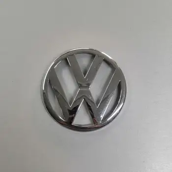 

VW Volkswagen Golf 4 97-00g emblem front new not original 3a0853600epg