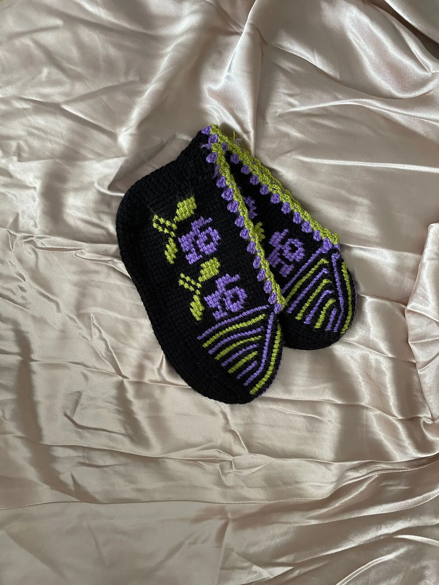 

Hand-Knitted Thick Winter Booties, Tunisia Handwork One Skewer Mesh