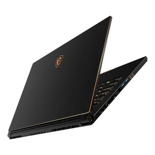 Игровой портативный компьютер MSI GS65-454ES 15," i7-9750H 32 GB ram 1 ТБ SSD черный