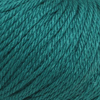 

Yarn from Troitsk 'vesna' 50gr. 90 m (50% merino wool, 25% alpaca, 25% natural silk) (0345 dark emerald)
