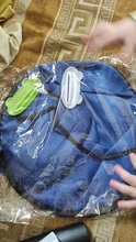 Paño de corte de pelo para adultos y niños, delantal impermeable para salón de peluquería, capa de peluquería, color negro y azul, 1 unidad