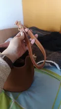 Bolso de mano de banda ancha de diseño de marca para mujer, bolso de hombro de PU de cubo de lujo, de un solo hombro, de gran capacidad, de color sólido