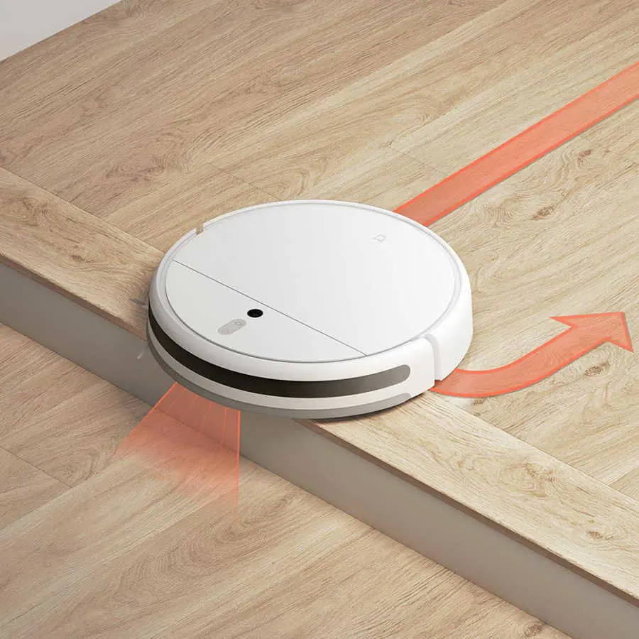 Roborock S5 Max vs. Roborock S6 - What Makes the Differences of $50 Between  These Two Robot Vacuums from Xiaomi Youpin?