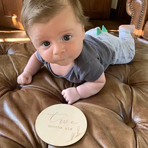 

Wood Baby Monthly Milestone Cards - Baby Month Signs Photo Prop