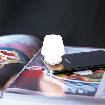 

Lamp-shaped Smartphone Support LED 145285