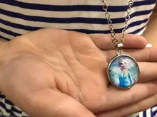 Disney Frozen 2-colgante de gemas para niña, collar de dibujos animados de princesa Aisha Anna, joyería de maquillaje de juguetes para niña