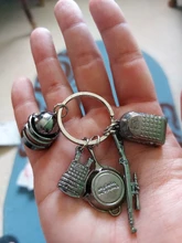PUBG-Llavero Playerunknowns Battlegrounds, mochila, armadura, casco, Pan 98k, llavero con anilla, joyería del ejército