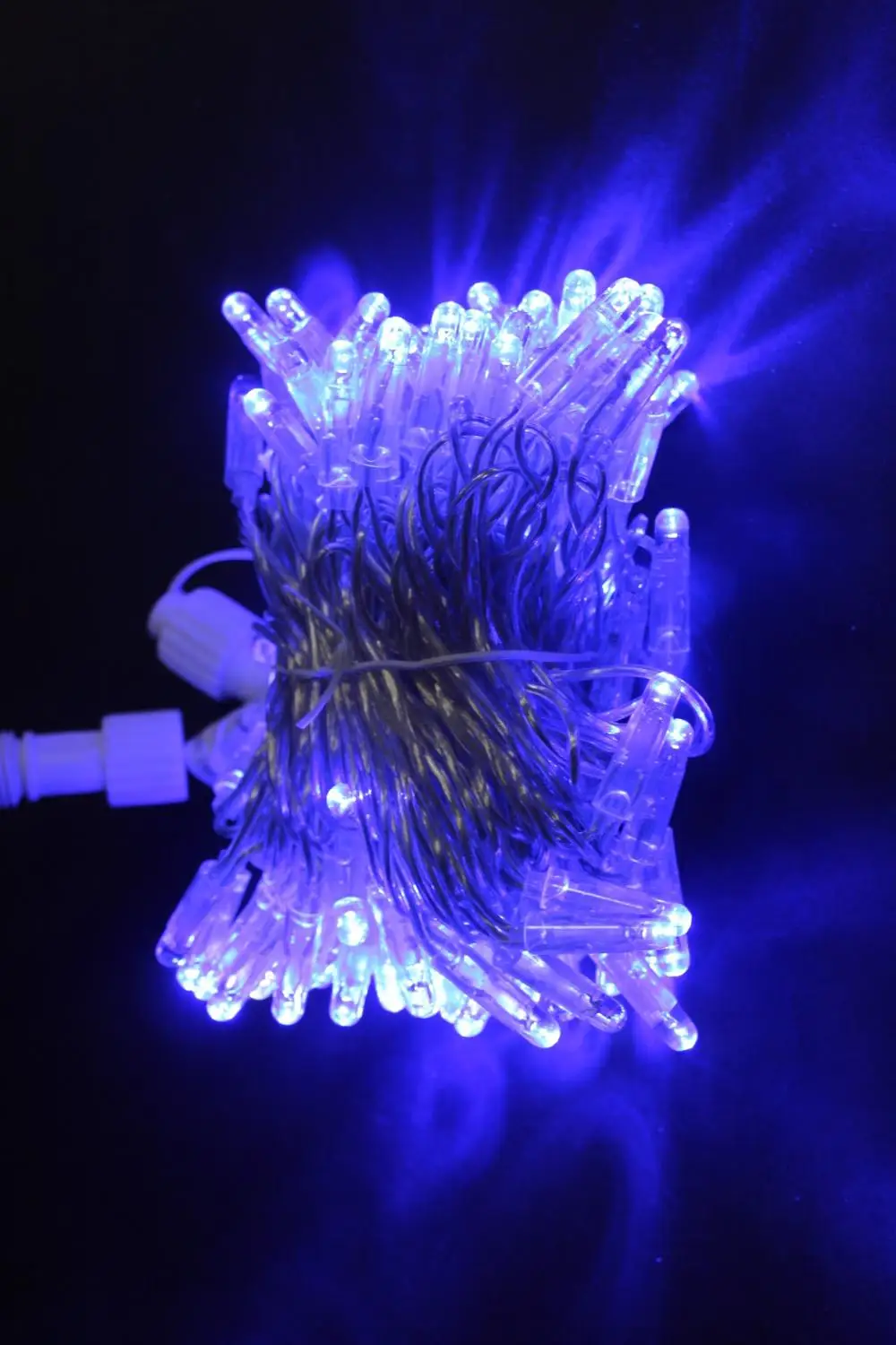 Гирлянда Нить уличная 10м, 220 В, шнур прозрачного цвета,100 LED, 80 синих и 20 мигающих