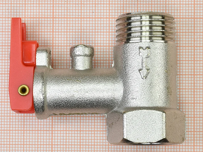 Клапан для водонагревателя предохранительный 1/2 с ручкой 6 бар 0 МПа код 100506 |