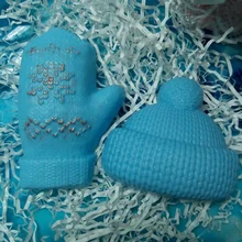 Синяя шапочка и руковичка из мыла ( с запахом ментола) Синяя шапочка и руковичка из мыла ( с запахом ментола)