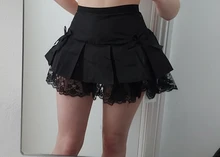 Sweetown-faldas plisadas de estética gótica negra, minifalda de cintura baja con acabado de encaje para mujeres, estilo Punk oscuro Academia Y2K