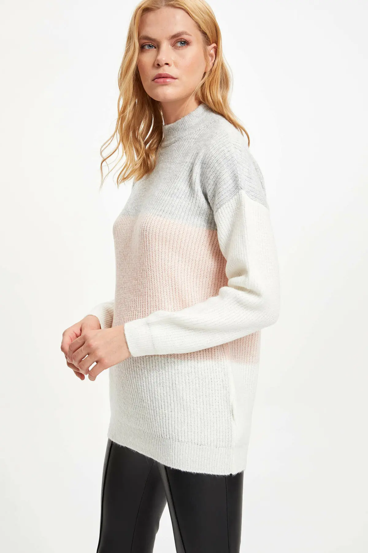 

DeFacto Woman Fashion Turtleneck Light Color Long Pullovers Female Patchwork Knitted Tops Ladies Comfort Sweatshirt- L6349AZ19WN