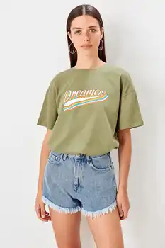

Trendyol Khaki Printed Boyfriend Knitted T-shirt TWOSS19GS0147