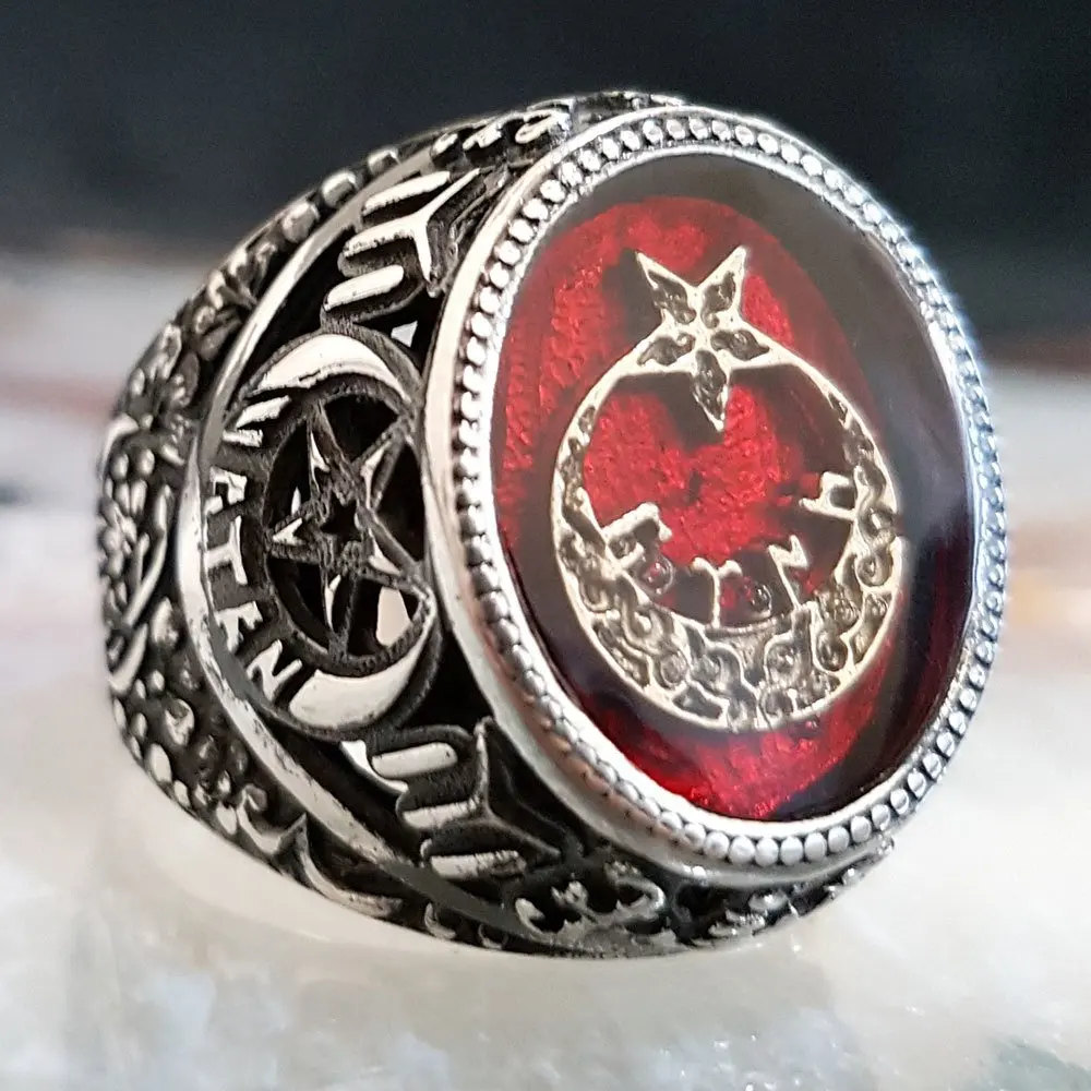 925 пробы Серебряное кольцо с красной эмалью