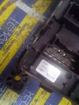

911603E040 10040315062 Box Reles/Fuses Kia Sorento *