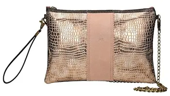 

Fancy shoulder bag, shoulder and hand handle, zipper closure, inner pocket, 28x19x2, Made in Spain (salmon)
