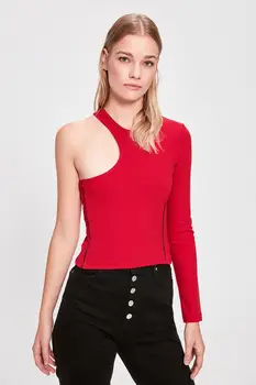 

Trendyol One Shoulder Knitted Blouse TWOAW20BZ0567