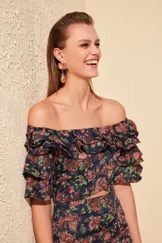 

Trendyol Flounces Jacquard Blouse TPRSS20BZ0400